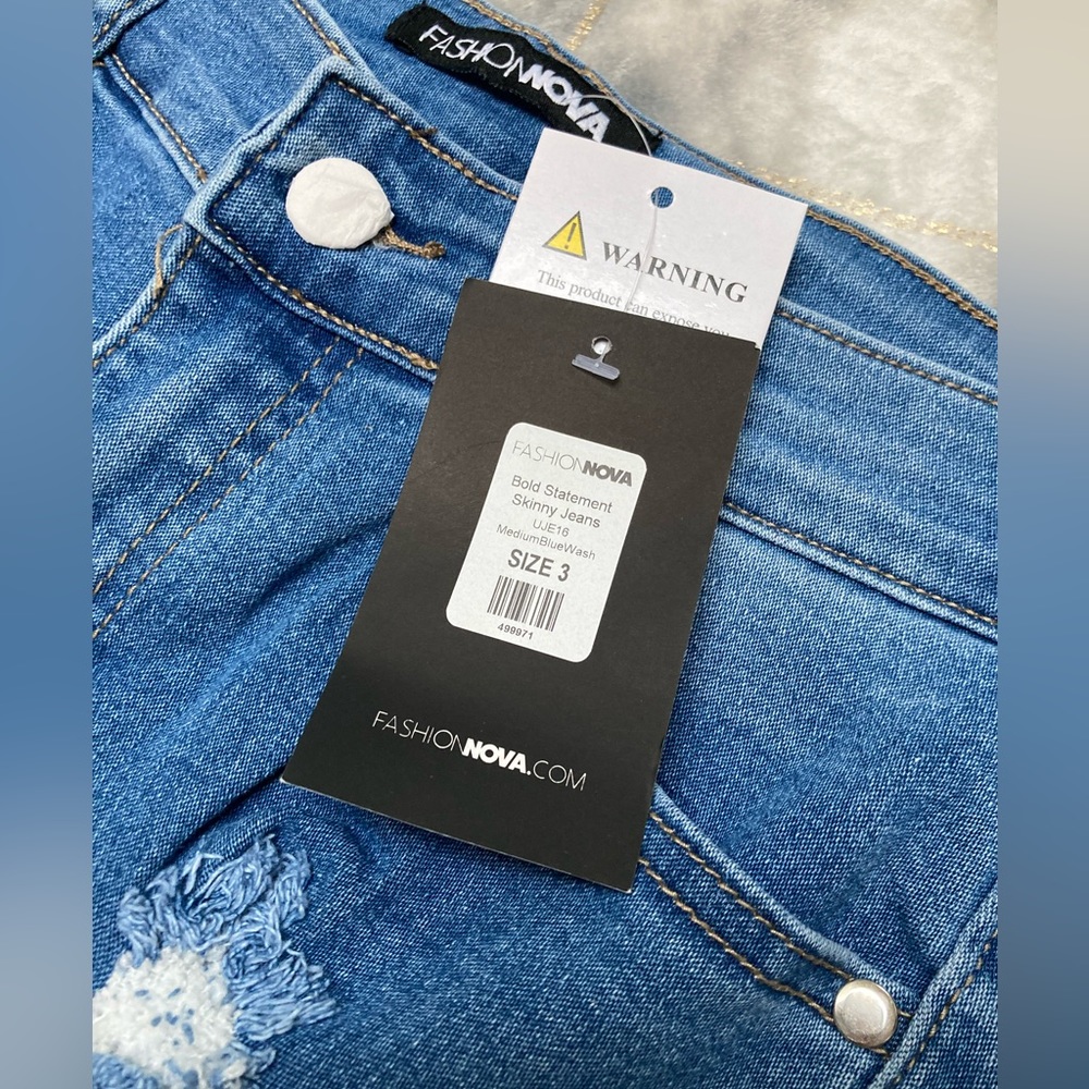 Fashion Nova Bold Statement Skinny Jeans - Picture 3 of 9